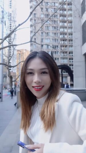 Rachel Wan Instagram - I get this question pretty often…I’m finally giving you the answer. 🤓 

I just enjoy taking care of my teeth and I’ve been loving the Colgate Optic White O2 Whitening Toothpaste, especially its new Peach Osmanthus Variant! It’s so effective, it warms & whitens in just 3 days! 

The O2 Whitening Pen also just brings everything to a new level by whitening teeth 3 shades whiter while you sleep! I’d encourage anyone to build your oral beauty regimen because your radiant smile is one of your most powerful tools. ❤️

@colgatesingapore #Colgate #SmileOutLoud #OpticWhiteO2
