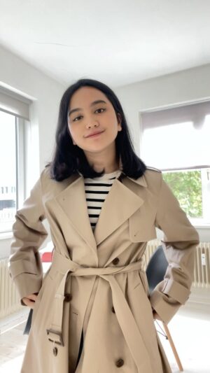Rachel Amanda Instagram - Just a quick fit check because it’s officially Autumn hereee 🥹🍂🤎

Lip tint - @diorbeauty Addict Lip Tint 421 Natural Tea
Shirt - @cosstores 
Coat - @uniqlo C collection