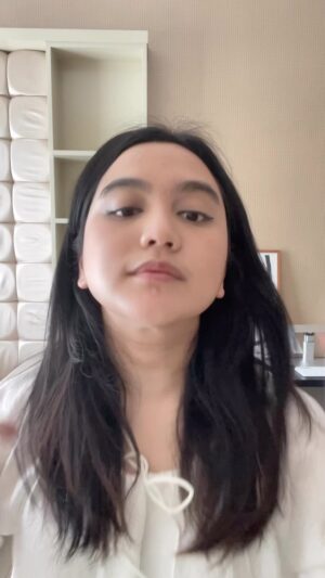 Rachel Amanda Instagram - Hanya aku yang siap-siap buat belajar depan laptop sambil ditemani dedek-dedek NewJeans 🥹🐰🤍