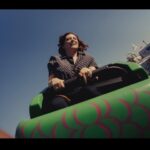 Rachel Bloom Instagram - To me, the opposite of death is roller coasters. Thank you for these amazing pics, @nytimes. Link to full article in bio. #deathletmedomyshow