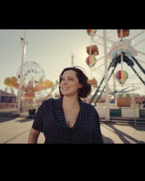 Rachel Bloom Instagram - To me, the opposite of death is roller coasters. Thank you for these amazing pics, @nytimes. Link to full article in bio. #deathletmedomyshow
