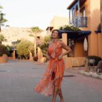 Rachel Legrain-Trapani Instagram – Welcome to @paradisplage 🌞🌊| invitation |
Quelques jours au soleil près de Taghazout entre filles pour l’EVJF de ma copine @rachelstyliste 💕
Vous connaissez cette destination ?