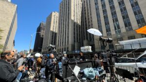 Rachel Maddow Instagram - After spending the morning in the courtroom for opening statements in Donald Trump's criminal trial in New York, Rachel braved the media jungle outside the courthouse. Rachel shares her impressions of the day and the case coming up in special coverage next hour!

Thanks to @vaughn_hillyard for the photos!