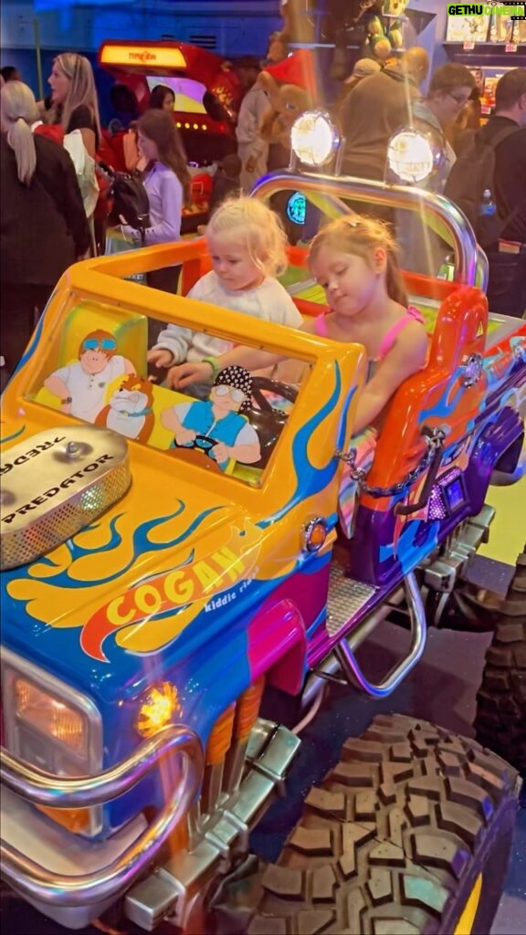 Rachel Riley Instagram - #gifted Thanks so much to @babylonparkldn for the much needed amazing day out with the kiddies 🥰 They were literally kids in a candy store, where candy store also had rides, soft play, aliens and ice-cream - we loved it! Who knew there was a theme park in central London, we’ll be back many times over the years as they get bigger, thank you 🙏👧🏻🧒🏼👽🎢🎡🍦🍭🍬🎠🚙 On a personal note, these last few weeks have been emotionally some of the hardest I’ve experienced and it’s hard to navigate a new normal, without thinking of the terrible suffering of families in Israel and Gaza, but I know we have to carry on looking after ourselves and our families and I’m grateful my kids are too young to notice anything going on. Thanks for a bit of respite and a great day out for the little ones @babylonparkldn 🙏 #themepark #kidsdayout