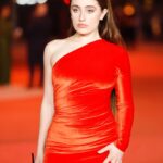 Rachel Sennott Instagram - 👠 thank you @academymuseum @theacademy for a gorgeous evening and @balenciaga for my dream dress