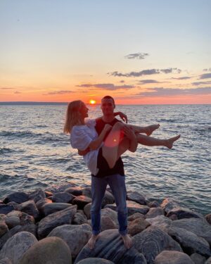 Rachel Skarsten Instagram - One more trip around this sun with you. Happiest Birthday my sweetest love.