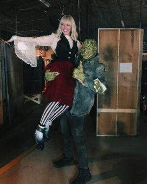 Rachel Skarsten Instagram - In honor of tonight’s mid-season finale (and because I’m fairly certain none of these are spoilers, but my track record is horrendous so who knows) here are my favorite behind the scenes snaps from our season 3 thus far ❤️🤡