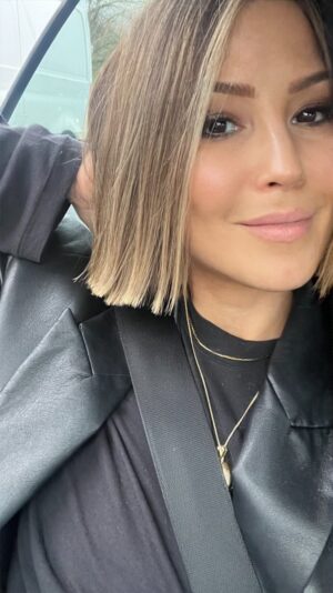 Rachel Stevens Instagram - I had the chop ✂️🙌🏻 I’ve been wanting to go short for a while and I’m SO happy I waited to have it done with the brilliant @elliotbutehair @hershesons 
I feel like a new women! I love it! Thank you also to the gorgeous @pollyvsayer for the inspo 😘