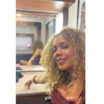 Rachel True Instagram - Gotta say it’s super great to be pointing a toe 🩰 & walking the walk again 💜🥳💜 ⚡️Some of you know I finally got a bionic foot surgery… ⚡️ 🤸‍♀️ walking & ballet 🩰 are some of the only forms of exercise I actually enjoy 🥳😵‍💫🌞🥳 was a draggy drag to say The least pre bionic-ness 💜 •also we saw this coming, but F this particular brand of Supreme Court 😵‍💫 #racheltrue