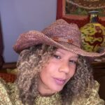 Rachel True Instagram - A Friday day night IG live It’s like a podcast but not really Wherein I swear less maybe ¯(°_O)/¯ & I back up why I dislike the bullying tactics of a certain ‘conservative black pundit’ Who thinks therapy & crying make you weak 🙄 #racheltrue