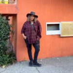 Rachel True Instagram - Walking LA miles & miles before I sleep- a passing lady said “you gone bring that style hat back huh?” “Probably not, nope, probably not” I answer & mosey along 🤗 You might not know that walking really is kinda a perfect & valid form of exercise -especially if you’re a lazy adjacent not gym person like myself- it also gives space for meditative thought & time to digest the day 🫨 which is need ☺️ See you on the slopes 💋 #racheltrue