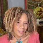 Rachel True Instagram - #AsTheHairDriesTheatre 1/26/21 💜 If podcasts were just me babbling to myself 🥳 Thank you for The True Heart Tarot & Mona love!! 🙏🏽🦅🌟 Signed copies avail at @ Book Soup 📚 📖 Link in bio #racheltrue #racheltrueiglive
