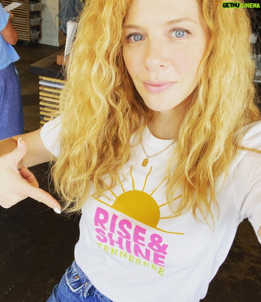 Rachelle Lefevre Instagram - Grab a tee or sweatshirt & join us in sharing the idea that EVERY TENNESSEAN deserves a life of SAFETY, FREEDOM, DIGNITY & JOY ☀️ Link in Bio