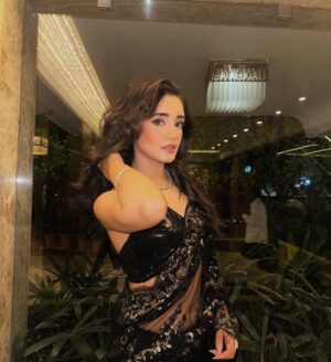 Rachi Sharma Instagram - 🖤