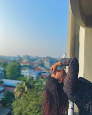 Radhika Radhakrishnan Instagram - 🌻 
.
.
.
Cute pictures courtesy @ima.snookums