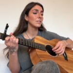 Rafaëlle Roy Instagram - Après le refrain, voici le premier couplet de Silence qui se retrouvera sur mon premier album. Paroles: @nelson_minville Musique: @christian_marc_gendron This one just hits home EVERY TIME.