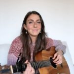 Rafaëlle Roy Instagram - J'ai composé cette chanson dans le lit avec mes 2 enfants à 9pm il y a quelques mois. Je l'ai finie rapidement. I conquered my writer's block with this one. J'en suis tellement heureuse. Ma @roxannegodmer m'a aidée à trouver le bridge (pas dans cet extrait) 🤜🏼🤛🏼 This is actually one of my favorites. En espérant qu'elle berce votre coeur comme elle berce le mien Your Favorite Dress — an original ❤️‍🩹🌊 (sneek peak)
