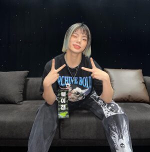 Rageon Instagram - 놀다가요~🤍 @now.kr @aiki_kr #떰즈업