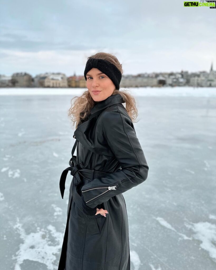 Ragga Ragnars Instagram - Tjörnin ❄️ the pond in Reykjavik is frozen and I love it! Wearing a gift from @bodaskins #reykjavik #iceland #winter