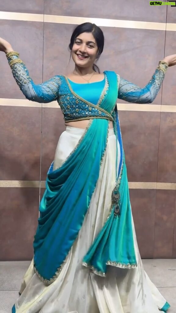 Raksha Raj Instagram - Getting ready🩵 • MUA 💄 : @zairmakeoverstudio Costume 👗 : @lizcreationsboutique Jewels 💍: @orchidfashionstores • • • #inauguration #reels #trendingreels #trending #instagram #asianet #actress #indianactress