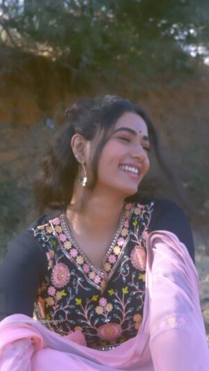 Rakshana Induchoodan Instagram - Missing this song on my feed 👀🌸

Captured by : @lenseviewphotography01 
👗: @vredevogel 

#foryou