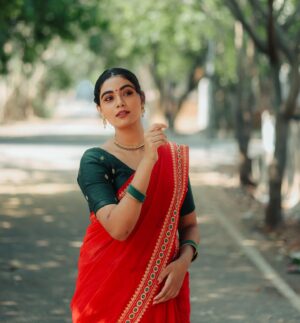 Rakshana Induchoodan Instagram - Vishu 🌼 ashamsagal 🌺

📸: @lenseviewphotography01
