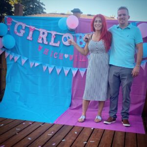 Randa Markos Instagram - So excited to announce my husband and I are having a baby and it’s a girl 🍼👶❤️