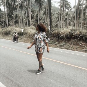 Rania Saiidii Instagram - 𝑸𝒖𝒂𝒏𝒅 « 𝑮𝑶𝑺𝑻 » 𝒎𝒆 𝒕𝒓𝒐𝒖𝒗𝒆 𝒖𝒏 𝒔𝒖𝒑𝒆𝒓 𝒔𝒑𝒐𝒕 𝒂̀ 📷 🌴