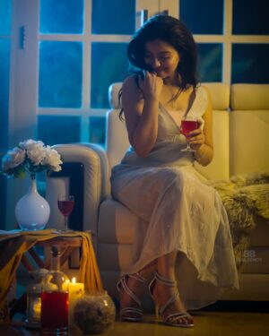 Ranjitha Menon Instagram - Merry Xmas to all 🎄🍷💫

DOP @bigil.benoy 
#xmas #december #winter #celebration #joy