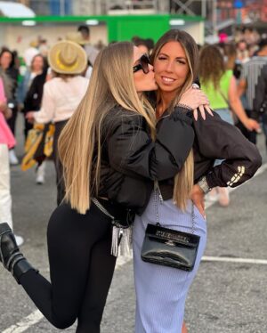 Raquel Jacob Instagram - 💃🏼Que dias incríveis como este, encontrem um jeito de se repetirem muitas vezes e por muitos anos suas arrombadas @catarina_jacob @maffcosta os momentos ao vosso lado têm mais valor, por conhecer a dor da saudade de não vos ter sempre por perto! #sisterhood💕