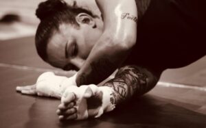 Raquel Pennington Instagram - Never stop being a student of the game! 💪🏼🏆 #TeamRocky