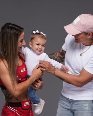 Raquel Pennington Instagram - Today’s the day!!!! 🌪️ is taking over St. Louis. Let’s go baby mama 🏆 we are so proud of you and excited to watch you work! Have fun and be you. You were born with talent and destined for greatness. Go shine bright ✨ @teciatorres #TeamTiny #ufc #ufcfightnight #ufcstlouis #thereturn