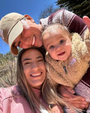 Raquel Pennington Instagram - SWIPE ⬅️ Being a mama is my absolute favorite 😍 so thankful for all the amazing women in my life. Happy Mother’s Day to all you moms out there or parents who pulled a double ❤️