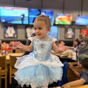 Raquel Pennington Instagram - Our sweet girl 💚 Alayah’s personality is starting to come out more & more. We just adore her! Mucho Mucho #StrongLikeMoms