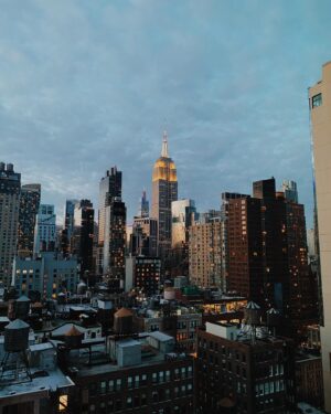 Raquel Sampaio Instagram - Há 2 anos aprendia a existir em Nova Iorque. Foi terrível. Amei 🌇
(Estou fascinada com as semelhanças e diferenças das fotos 3 e 4)