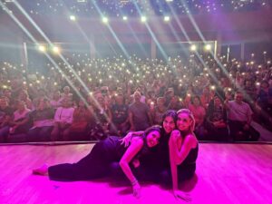 Raquel Garza Instagram - #moments like this …
#gracias Neza 
#monologosdelavagina #teatro #mujeres 
@mejorteatro @monologosvagmex 
@polancodalilah @carmenmoriginal