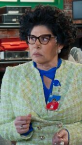 Raquel Garza Instagram - Esperen un momento... Creo que la secretaria Tere no está hablando de lo mismo que habla Mariano 😯🤔 Bueno, solo lo podremos descubrir en #EsNetaEva, este martes al terminar el #NOTI por #LasEstrellas ✨🍿🫣