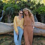 Raquel Meroño Instagram - Querida @carolabaleztena Hace más de 20 años hicimos nuestro primer viaje juntas. Quién nos iba a decir que en el 2024 cruzaríamos el charco cada una con dos hijas y una amistad intacta fruto de querernos y apoyarnos durante tanto tiempo. Hoy celebro nuestro grupo de mujercitas maravillosas del que que me siento afortunada y orgullosa de tener . @martina.merono @dani_meroo #BRUNA #valentina Love u all!