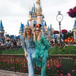 Raquel Meroño Instagram - Querida @carolabaleztena Hace más de 20 años hicimos nuestro primer viaje juntas. Quién nos iba a decir que en el 2024 cruzaríamos el charco cada una con dos hijas y una amistad intacta fruto de querernos y apoyarnos durante tanto tiempo. Hoy celebro nuestro grupo de mujercitas maravillosas del que que me siento afortunada y orgullosa de tener . @martina.merono @dani_meroo #BRUNA #valentina Love u all!
