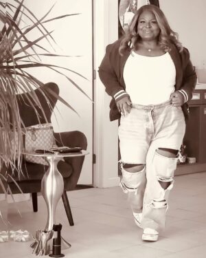 Rashida Olayiwola Instagram - Next Chapter is : #MyTurn ♟️💫✌🏾