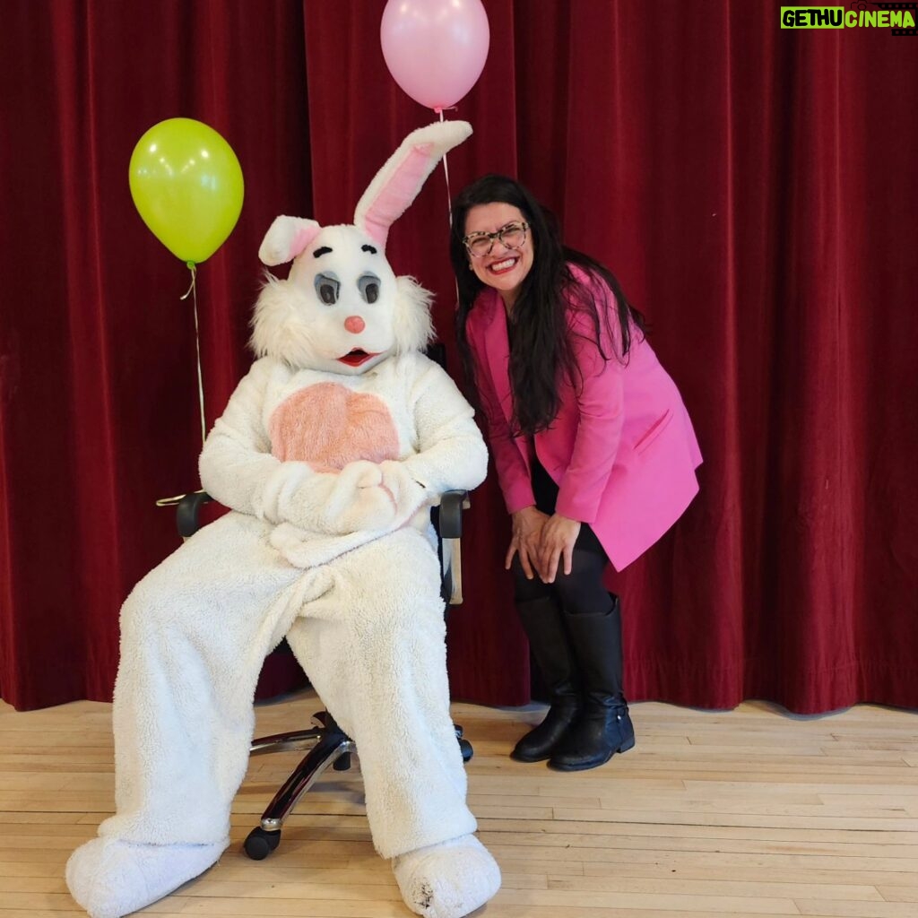 Rashida Tlaib Instagram - I had a lot fun with the Easter Bunny at the annual Easter Egg Hunt held by Rosedale Park, North Rosedale Park, Grandmont, Grandmont #1, Minock Park & @grandmontrosedale_devel_corp GRDC. Thank you to all the volunteers who made this event possible. I really loved seeing our little ones enjoy the petting zoo, arts & and crafts, and running away from the Easter Bunny.