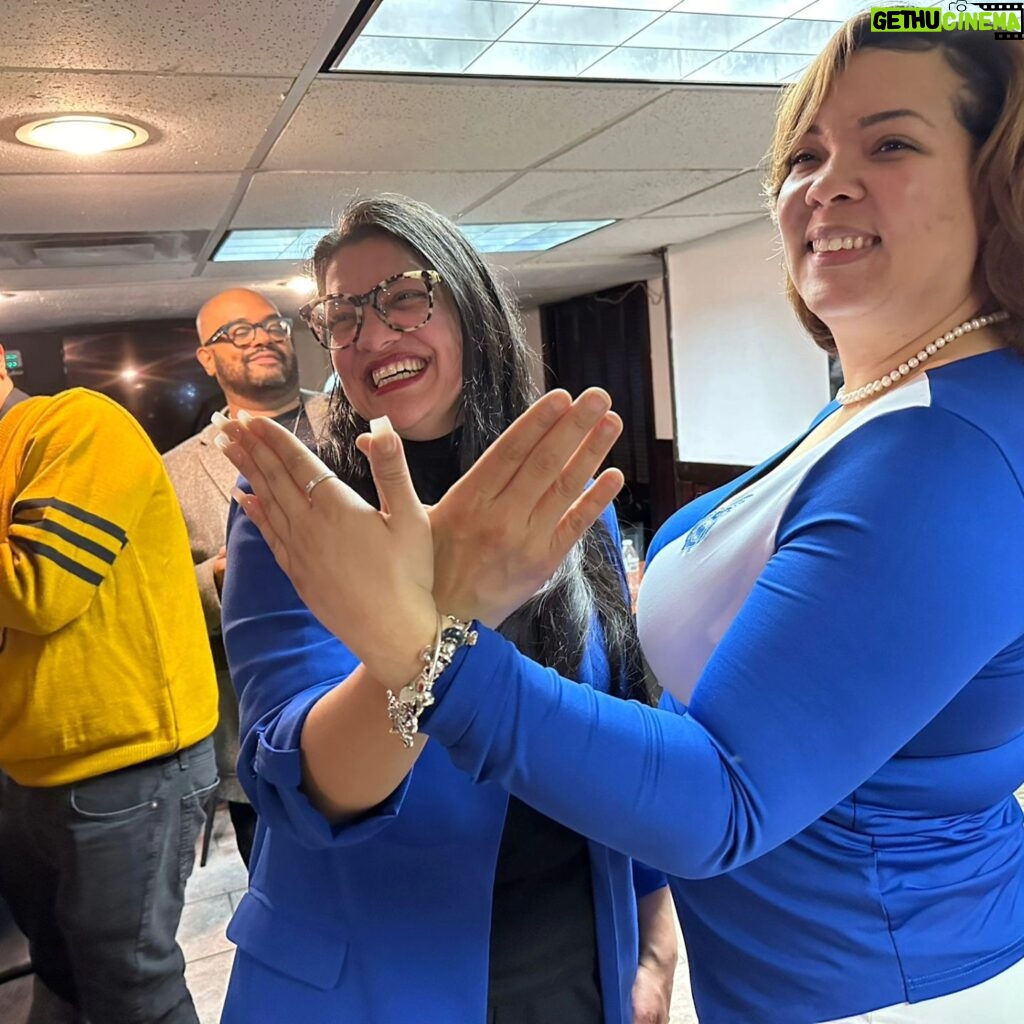 Rashida Tlaib Instagram - @detroitalphas Conversations with Candidates event! My @zphibinc1920 Sorors showed up with so much love. Being part of the D9 family has truly been a blessing this year.