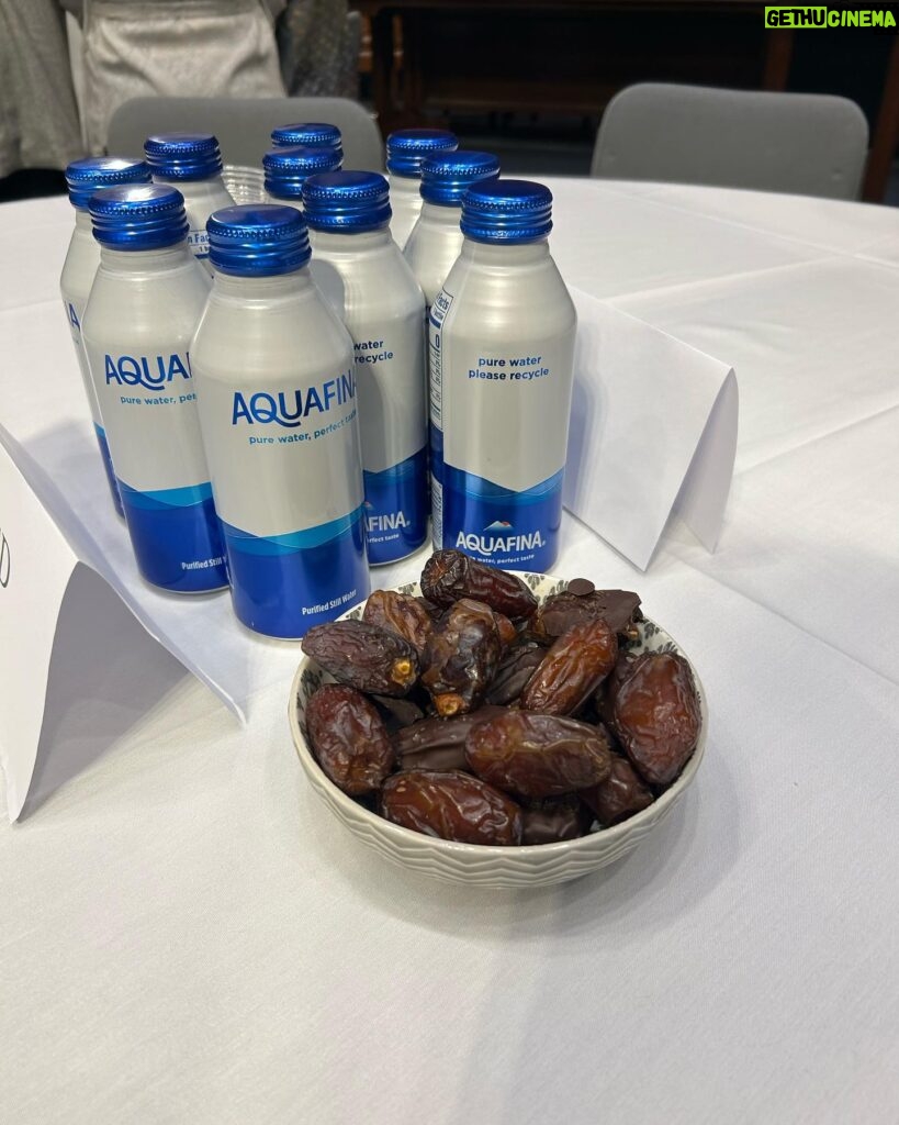 Rashida Tlaib Instagram - The great @jas.hawamdeh graciously brought @buycottpalestine to tonight’s Congressional Iftar and to @rashidatlaib! Our hearts, our minds, and our attention remain with The People of Palestine. May a ceasefire be brought into reality. May Palestinians get their justice in every world.