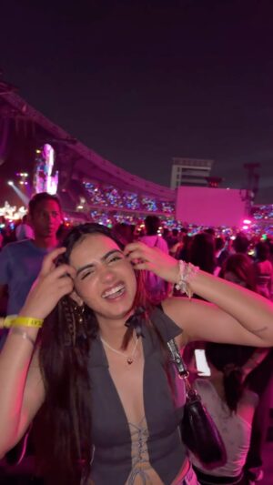 Rashmeet Kaur Sethi Instagram - I gave into the fashion side of clothing and ended up killing my feet this night by wearing heels but but was it worth it? @ 💯 yaasssss
Couldn’t have been happier than this, my outfit, hair and makeup looked perfect and i ended up enjoying so much 😩❤️❤️❤️😍😍❤️ hayeeee itna mazaaa mujhe kabhi nahi aaya life mei✨🌻🧿