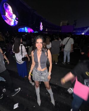 Rashmeet Kaur Sethi Instagram - I gave into the fashion side of clothing and ended up killing my feet this night by wearing heels but but was it worth it? @ 💯 yaasssss
Couldn’t have been happier than this, my outfit, hair and makeup looked perfect and i ended up enjoying so much 😩❤️❤️❤️😍😍❤️ hayeeee itna mazaaa mujhe kabhi nahi aaya life mei✨🌻🧿