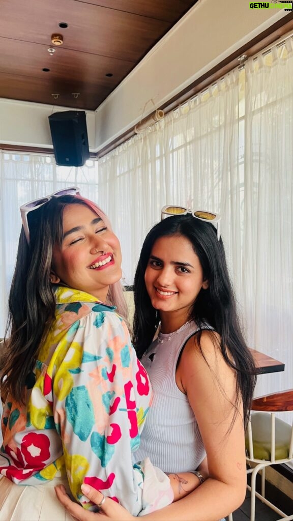 Rashmeet Kaur Sethi Instagram - happy birthday to the biggest ray of sunshine in my life. you found me in a dark time and lit up my life like the 100megawatt firecracker that you are. since then you have become my safe space, my best friend and the person who always says YES LFG to every single one of my dumdum ideas. i’m so sad i’m not getting to squish you and smother you in kisses today but always know that in my heart, i’m always thinking of you. from delhi to bombay, you are my home whatever city im in. i love you to the moon sethiji, happy birthday 💗
