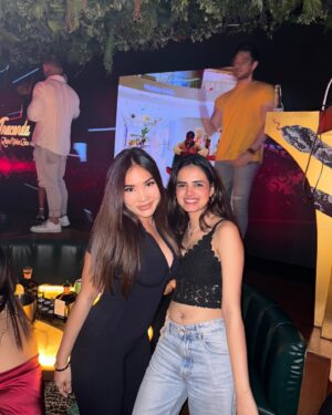 Rashmeet Kaur Sethi Instagram - First night in bangkok looked like this 😍
Made some friends and danced the night away🫶🏻🥰