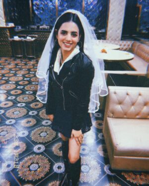 Rashmeet Kaur Sethi Instagram - Channeling my inner Wednesday i guess 😅😈

These pictures were clicked in January at a bridal shower and yes that’s a freaking veil 🥺🥺🤩❤️