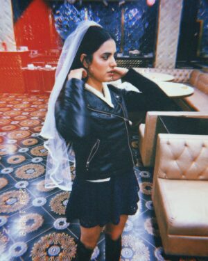 Rashmeet Kaur Sethi Instagram - Channeling my inner Wednesday i guess 😅😈

These pictures were clicked in January at a bridal shower and yes that’s a freaking veil 🥺🥺🤩❤️