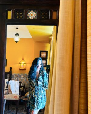 Rashmi Rajput Instagram - Beautiful location @aaryaclubandresort🌹❤️ and I love to click my own photos 😝